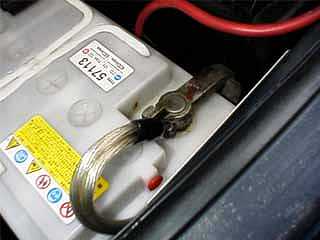 �o�b�e���[�ڑ�